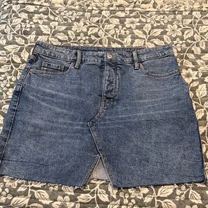 Old Navy Women’s Classic Blue Jean Skirt